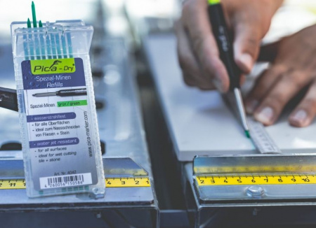 PICA-MARKER 4040/SB К-т грифелей для карандаша Pica - Dry (3 синих, 2 белых, 3 зеленых) в кейсе