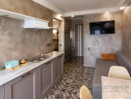 Деликатный перламутровый декор