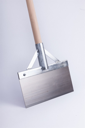 Скребок металлический для полов, толщина полотна 1,2мм, размер 300мм