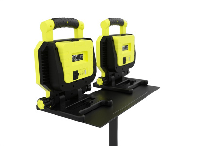 Стойка для прожектора с площадкой