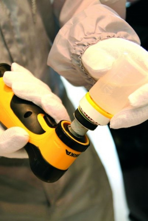 Аккумуляторная орбитальная шлифовальная машина Mirka AOS-B 130NV