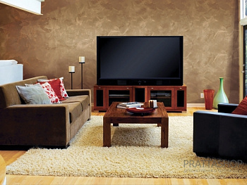 Бежевые стены с легким золотистым оттенком