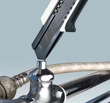 Нож с автоблокировкой лезвия TAJIMA CUTTER KNIFE DFC560